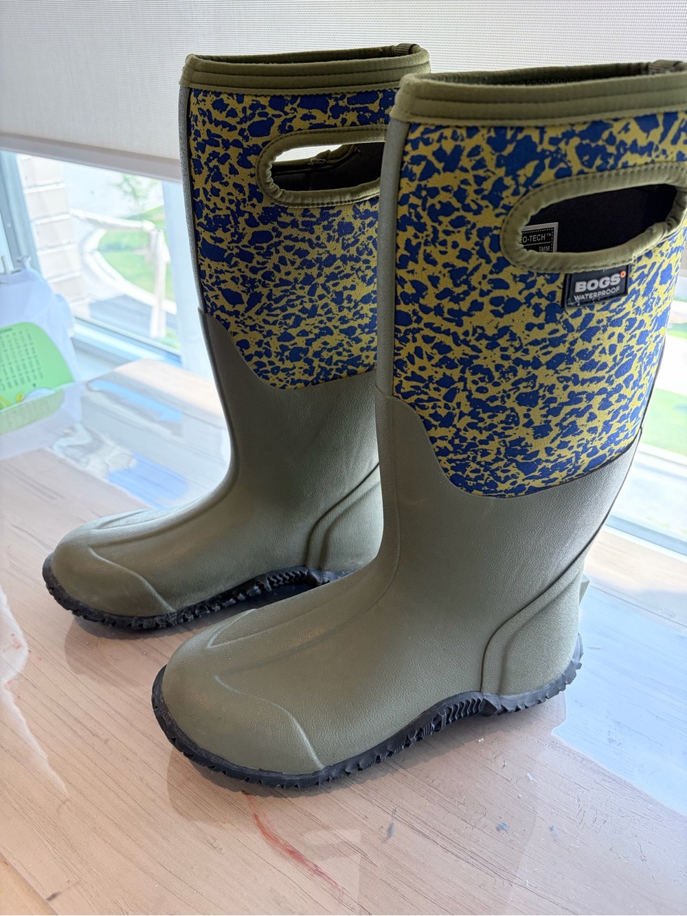 Bogs Olive Green Rubber Boots with Blue and Yellow Speckle Cuff